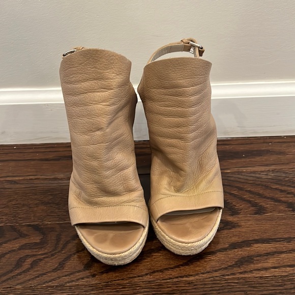 Balenciaga tan/taupe sling back leather glove open toe wedge sandals size 36(6) - Picture 3 of 8